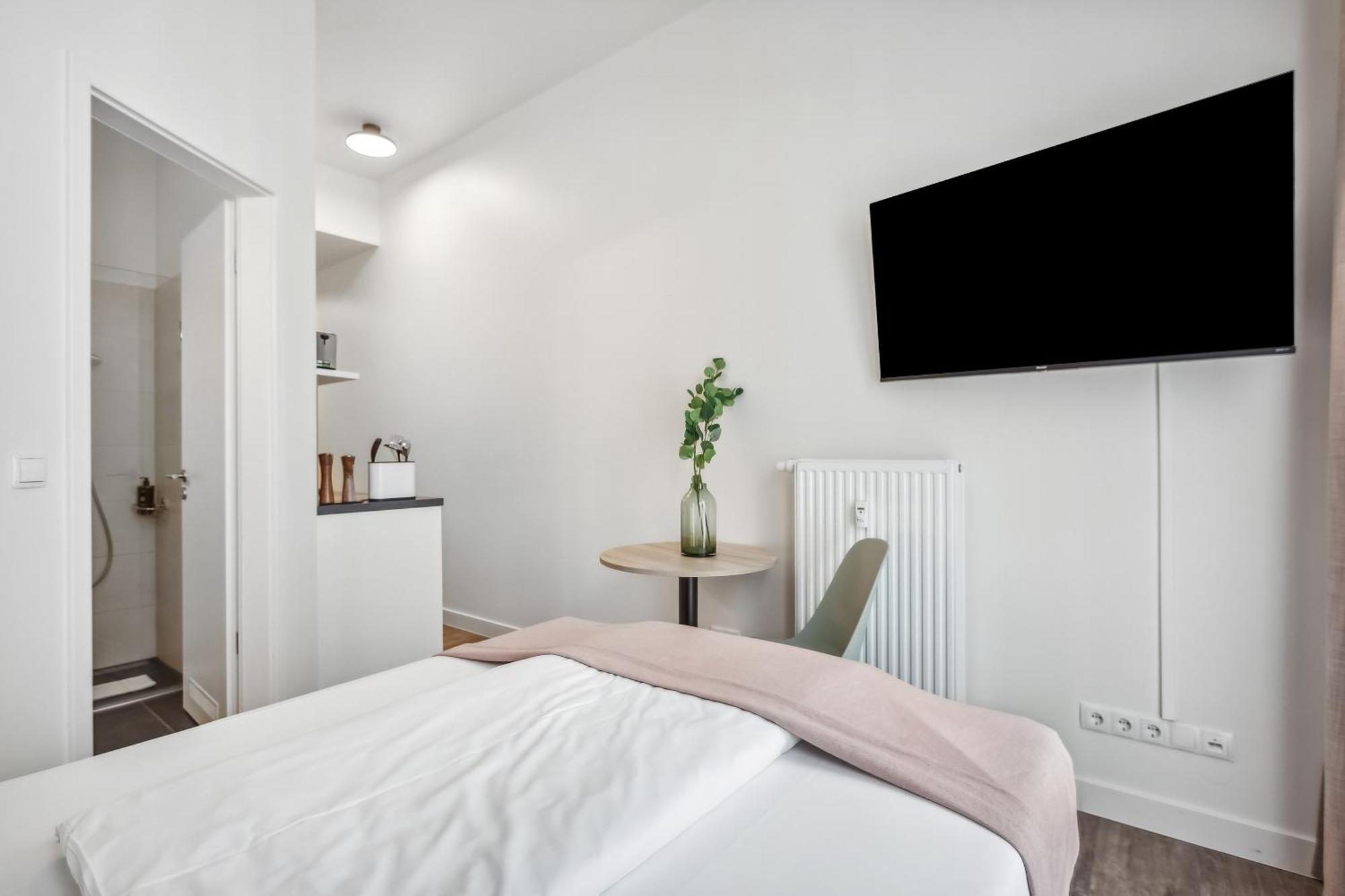 Aparthotel Limehome Am Brühl 3*